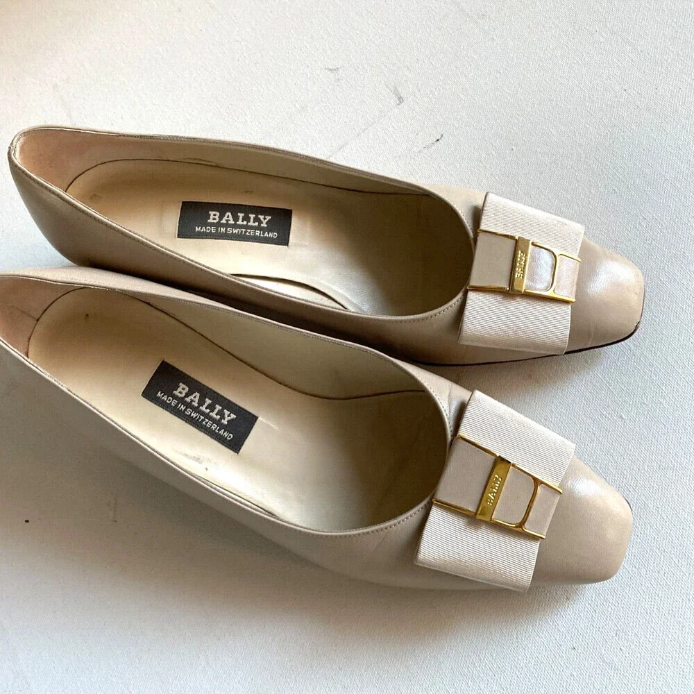 Vintage Bally Switzerland Bow Detail Low Heel Leather Loafers 6.5 Extra Wide. - Picture 2 of 13